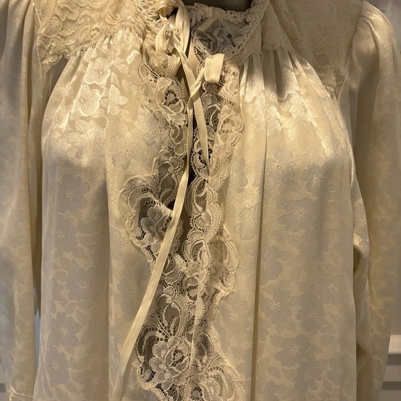 Christian Dior Lingerie Housecoat Laced  Duster White Kimono Belted M Robe - Picture 9 of 11